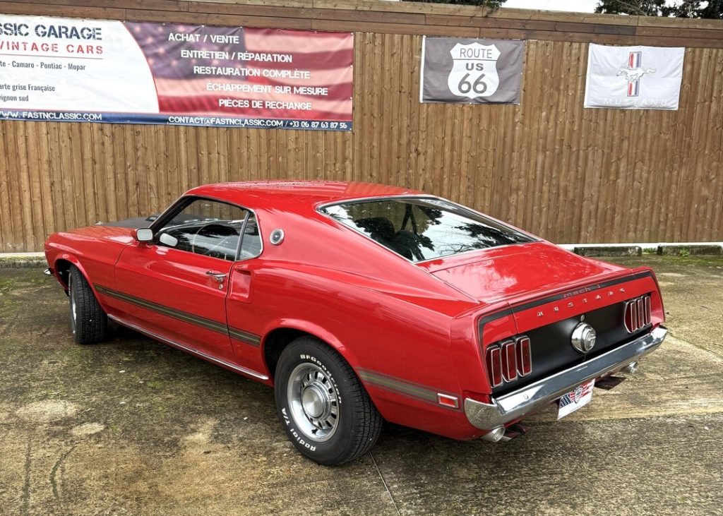 mach one colorado red